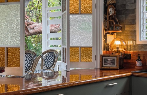 Port Douglas House | The Artists' Treehouse : Stayz Holiday Home Awards Unique category bronze winner