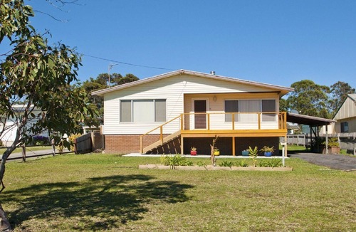 Culburra Beach Cottage | The Batch – pet friendly house