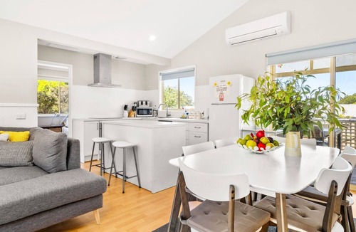 Smiths Beach House | The Beach Boxes