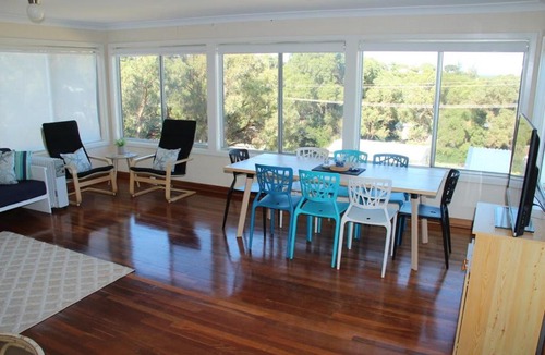 Guilderton House | The Beach Shack - OCEAN VIEWS, CLOSE TO THE BEACH