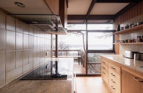Mount Nelson House | The Bends House Summa