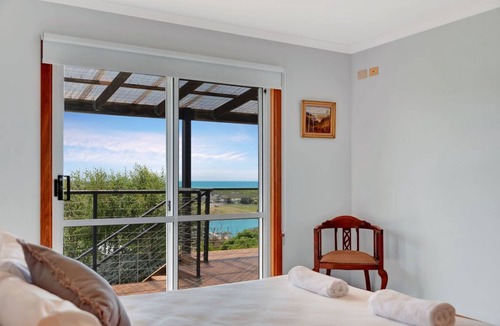 Scamander Apartment | The BEST Scamander Beach House!
