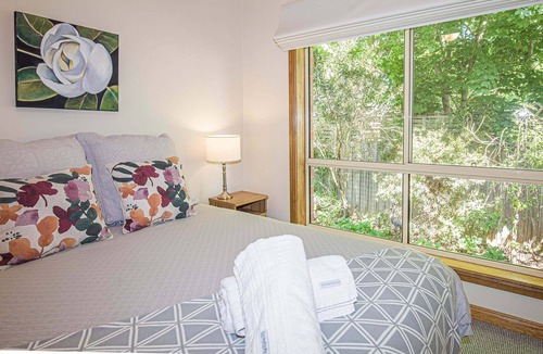 Woodend Bed & Breakfast | The birch bed and breakfast