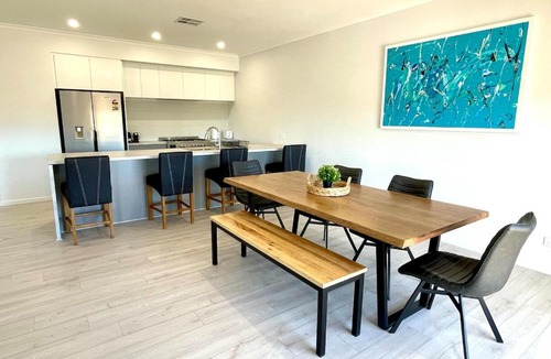 Emu Bay Villa | The Blue Wren