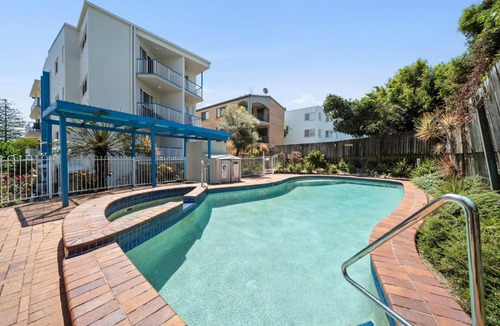 Caloundra Apartment | The Boardwalk - Oceanview Unit on Bulcock Beach