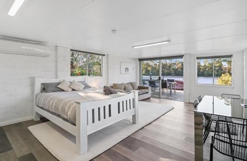 Dora Creek House | The Boat House