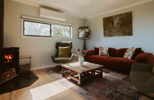 Waratah-wynyard Council House | The Bothy at Doigh Nadair Boat Harbour