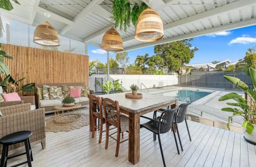 Scarness House | The Breeze BeachSide Cottage