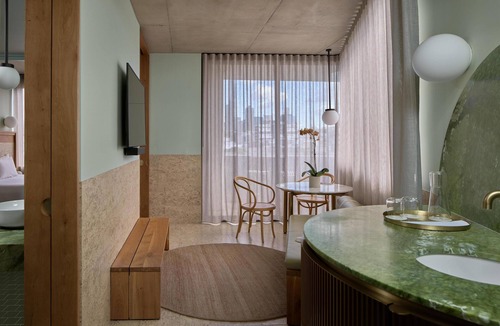 Fortitude Valley Hotel | The Calile Hotel