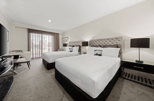 Shepparton South Hotel | The Carrington Hotel Shepparton