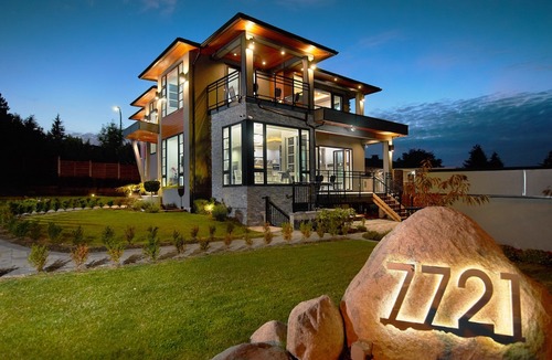 Burnaby Hotel | The Chateau