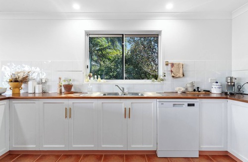 Pacific Heights House | The Coral Hideaway - coastal escape/ocean views