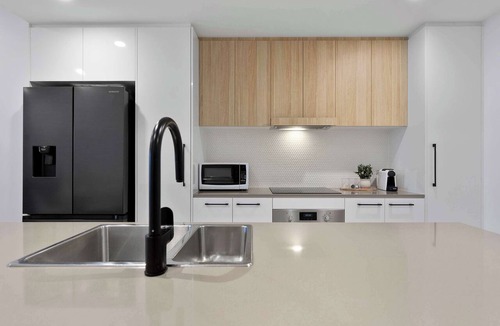 Maroochydore Apartment | The Cosmopolitan Suite