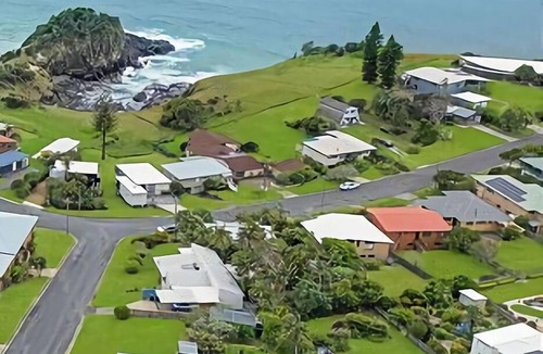 Scotts Head House | The Cove, watch the whales breach from the balcony on their annual migration
