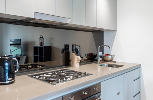 Chinatown Apartment | The Darling Harbour Suites Sydney CBD