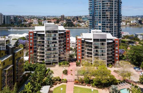 Kangaroo Point Apartment | The Docks On Goodwin