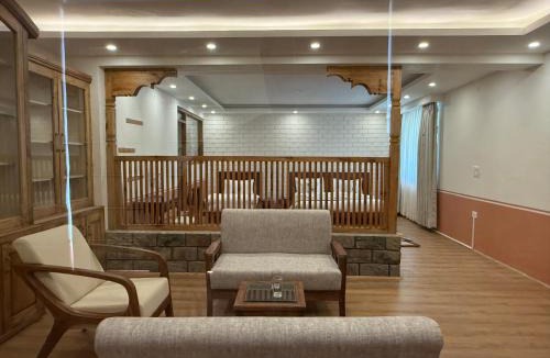 Hunder Hotel | The Dune Escape