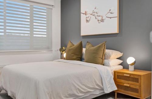 Ocean Grove House | The Ebb Luxury Retreat - Just steps to the beach!
