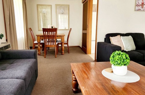 Shepparton South House | The Edward - Central Unit