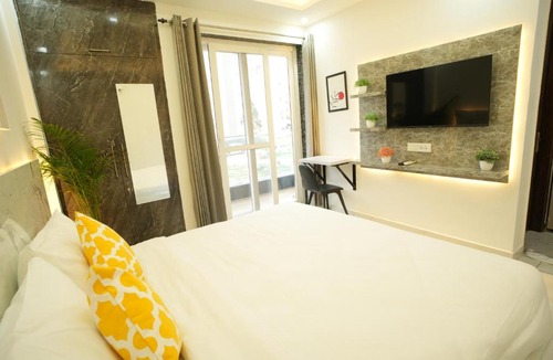 Gurugram Hotel | The Empire Stays , Golf Course Road
