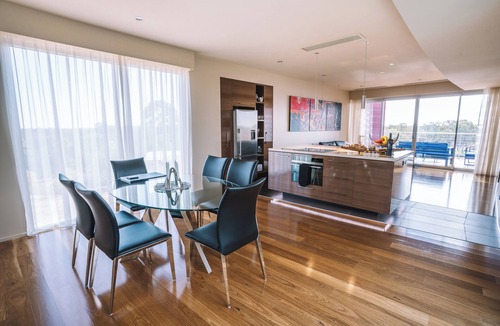 Paringa Apartment | The Frames