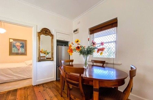 Albert Park Apartment | The Gables Stylish Victorian Beachfront Abode