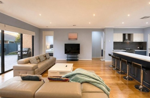 Derrimut House | The Gathering House Five Bedrooms Sleeps Ten