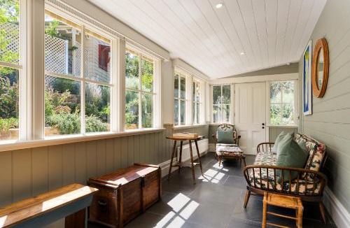 Castlemaine House | The Georgian House - Heritage Luxury Retreat