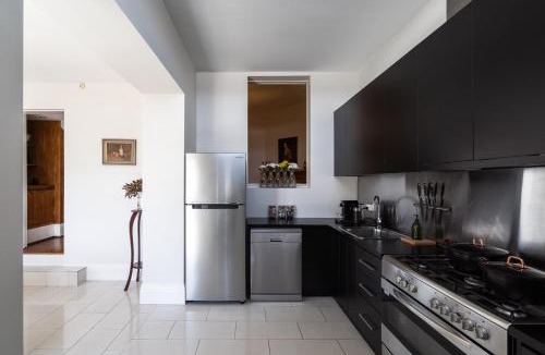 Launceston CBD House | The Governess