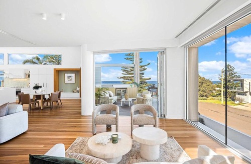 Shellharbour House | The Grand Ocean Vista