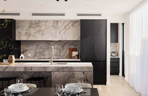 McCrae House | The Grey House - Luxe Entertainer with Heated Pool