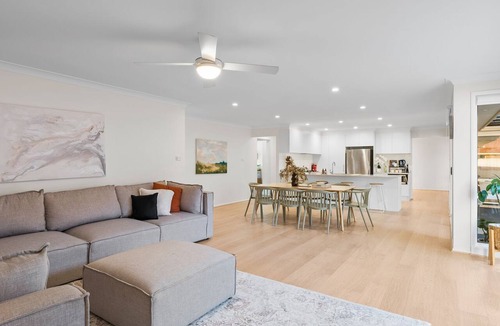 Hamlyn Terrace House | The Hamlyn Terrace Hideaway - Hannah's Summer home