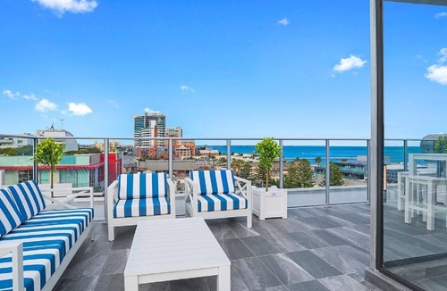 Port Melbourne Apartment | The Hamptons 2 Bedroom Standard Apartment