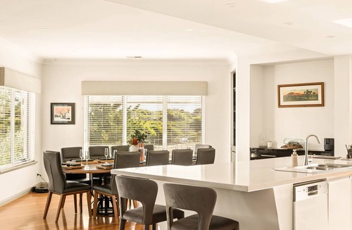 Hillarys House | The Harbour Mirage| Spa | Pool | Ocean front |6 BR