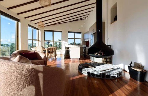 Table Cape House | The Hemp House | Table Cape Ocean Views