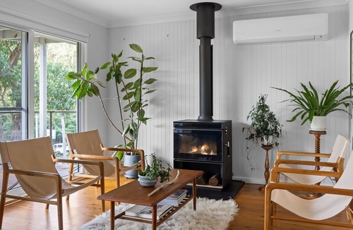 Hardys Bay House | The Hervey Bay Hideout Coastal Escape
