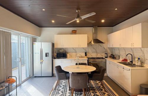 Hillside Apartment | The Hideaway