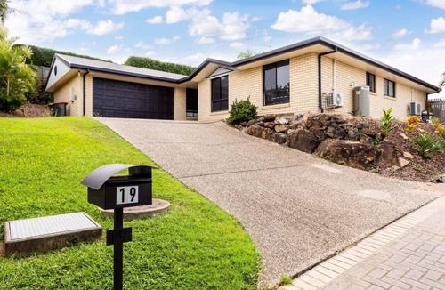 Taranganba House | The Hideaway - Large Beachside Retreat with Private Pool