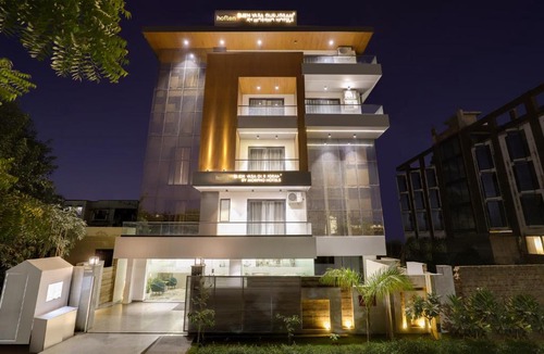 Sector 51 Hotel | The Hoften Sukh Vasa, Sector 51 & Golf Course Ext Road