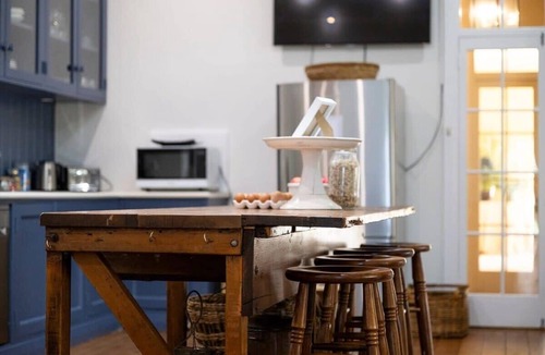 Emu Swamp House | The Homestead - Mayfield Vineyard Orange