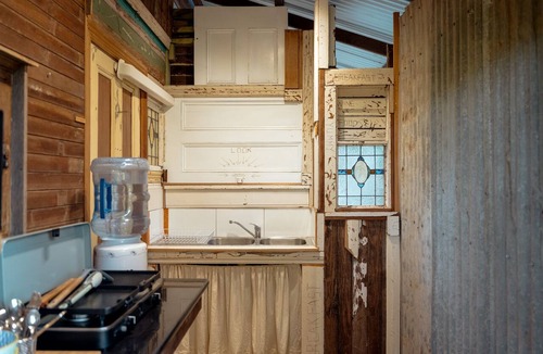 Upper Wakefield Apartment | The Homestead Studio - Intimate Vineyard Stay