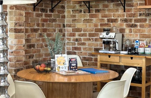 Balmoral Apartment | The Honeypot