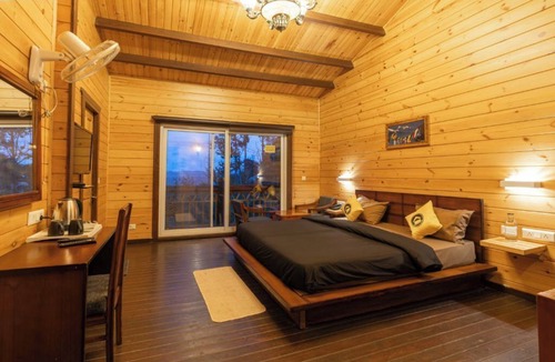 Almora Hostel | The Hosteller Kasar Devi
