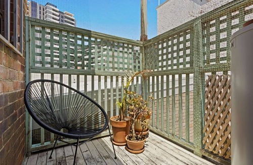 Newcastle West Apartment | The Hunter Hideaway – Steps to Dining & CBD