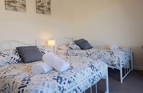 Huskisson House | The Husky Nest by Jervis Bay Breaks