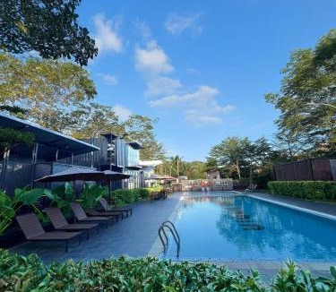 Jeram Hotel | The Kabin