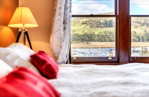 Port Huon Hotel | The Kermandie Hotel