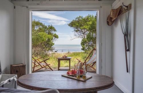 Capel Sound House | The Leaning Tree