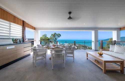 Airlie Beach House | The Lighthouse