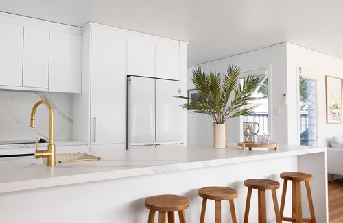 Patonga House | THE LITTLE OYSTER Waterfront Beach House Patonga